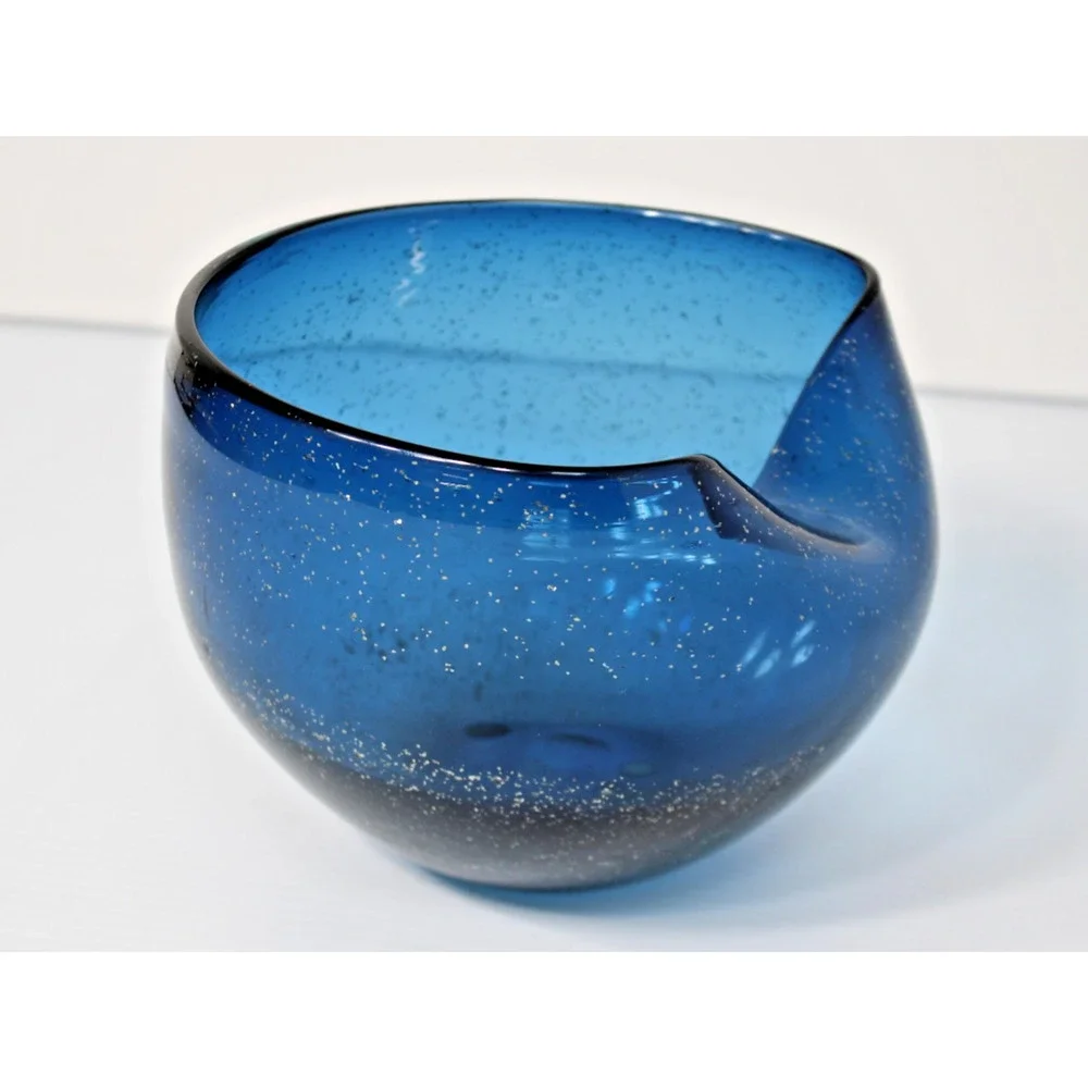 Unbranded glass piece